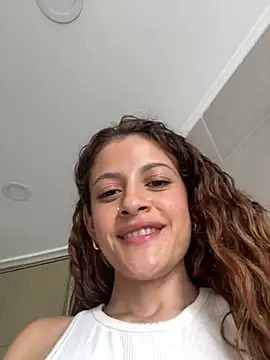 alana15 online show from 02-04-25, 03:26