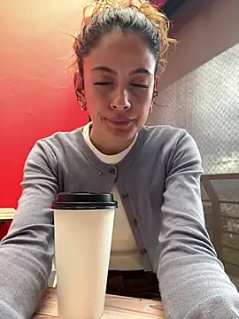 alana15 online show from 04-11-26, 09:30