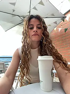 Snapshot of alana15 chatting on 07-15-26, 09:53 alana15 online show from 07-15-26, 09:53