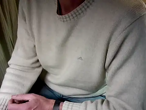 Snapshot of mariohurt101 chatting on 09-29-25, 09:41 mariohurt101 online show from 09-29-25, 09:41