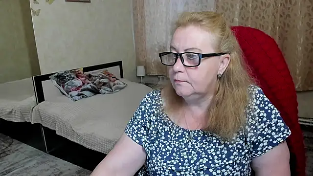 Snapshot of Frau_Marta chatting on 06-05-26, 01:56 Frau Marta online show from 06-05-26, 01:56