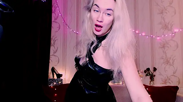 xxxcharismaaa online show from 04-08-26, 02:11