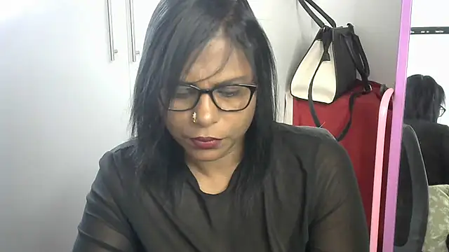 Snapshot of sunshinelady_ chatting on 01-13-25, 09:08 sunshinelady  online show from 01-13-25, 09:08