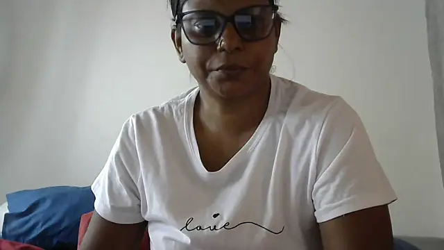 Snapshot of sunshinelady_ chatting on 01-19-25, 02:49 sunshinelady  online show from 01-19-25, 02:49