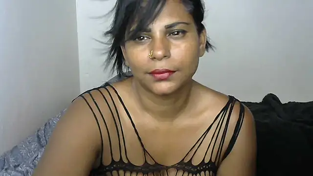 Snapshot of sunshinelady_ chatting on 03-22-25, 06:03 sunshinelady  online show from 03-22-25, 06:03
