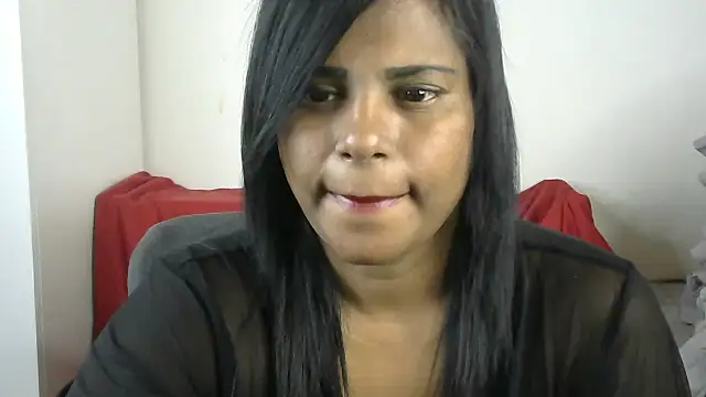 Snapshot of sunshinelady_ chatting on 09-26-25, 08:07 sunshinelady  online show from 09-26-25, 08:07