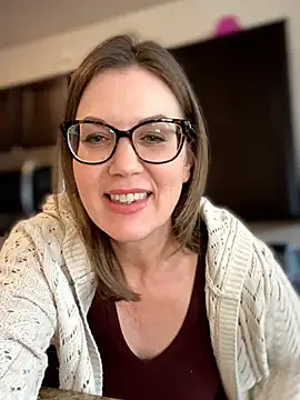 MaiseKnox online show from 03-18-26, 07:06