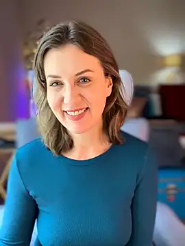 MaiseKnox online show from 05-08-26, 06:13