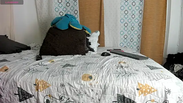 BlowMommy  online show from 02-10-25, 09:14