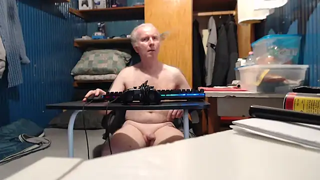 Snapshot of Vgy67Z95 chatting on 09-09-25, 04:28 Vgy67Z95 online show from 09-09-25, 04:28