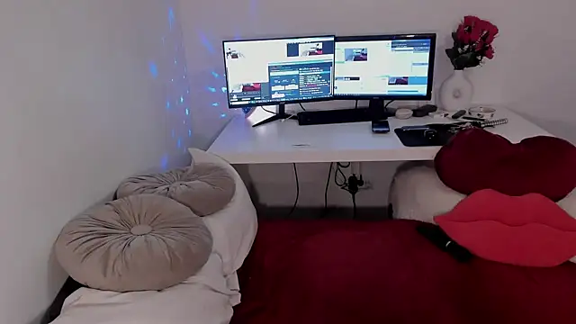 aryahunt1 online show from 10-05-25, 08:18