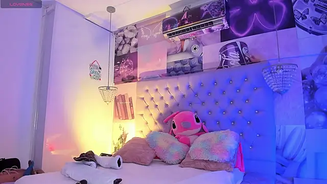 Vivi prinncess online show from 03-18-25, 03:31