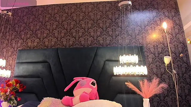 Vivi prinncess online show from 05-21-26, 12:06
