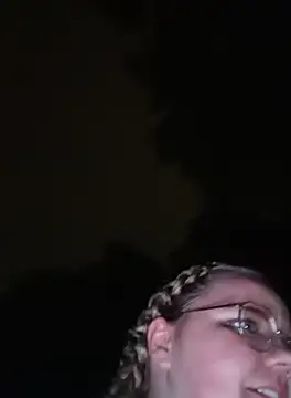 Snapshot of Fiona0705 chatting on 09-27-25, 09:20 Fiona0705 online show from 09-27-25, 09:20