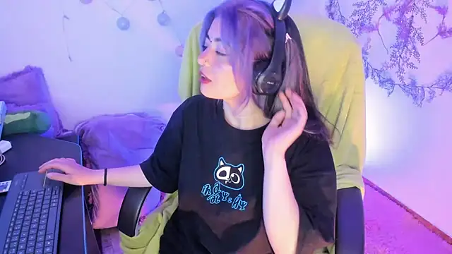 Snapshot of Sammysammy_ chatting on 02-21-25, 07:23 Sammysammy online show from 02-21-25, 07:23