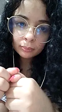 Snapshot of NinaSweet2 chatting on 02-20-25, 06:50 NinaSweet2 online show from 02-20-25, 06:50