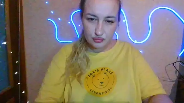 Snapshot of Mandy_Belcher chatting on 07-07-26, 04:55 Mandy Belcher online show from 07-07-26, 04:55