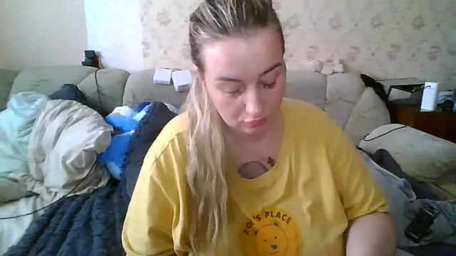 Snapshot of Mandy_Belcher chatting on 07-16-26, 08:53 Mandy Belcher online show from 07-16-26, 08:53
