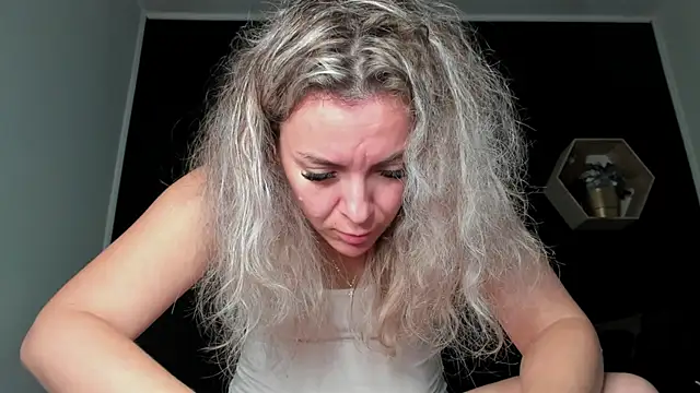 Alesys69 online show from 11-20-25, 10:42