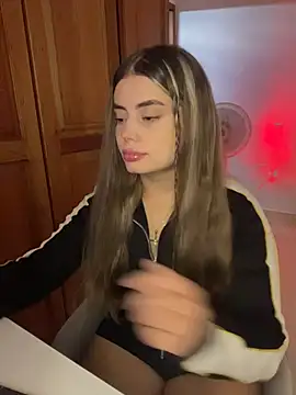 Miss valeriaa online show from 03-10-26, 03:28