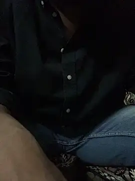 Snapshot of Rajbir0071 chatting on 10-25-25, 06:43 Rajbir0071 online show from 10-25-25, 06:43