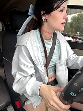 BlaizeyBBy online show from 09-10-25, 10:43