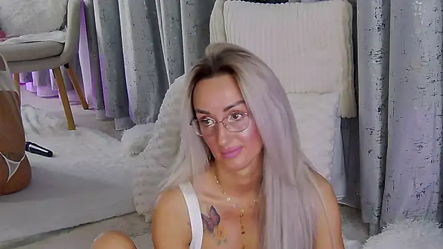 IsabelleEthan online show from 03-02-26, 01:08