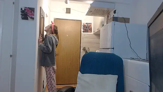 simyhvn online show from 02-24-25, 05:11