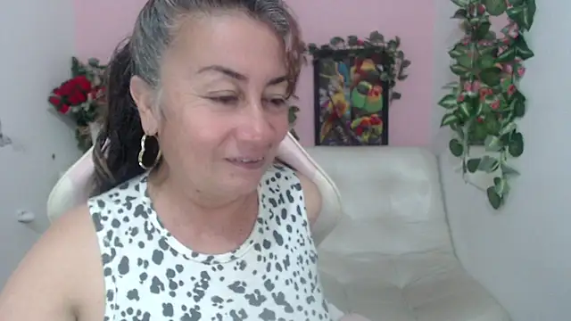 stepmother 105 online show from 09-26-25, 04:55