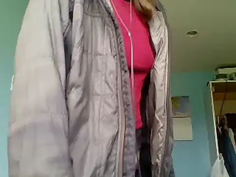 Snapshot of SexyRach75 chatting on 05-06-26, 02:55 SexyRach75 online show from 05-06-26, 02:55