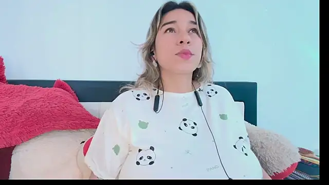 Snapshot of na-biky chatting on 02-08-26, 06:11 na-biky online show from 02-08-26, 06:11