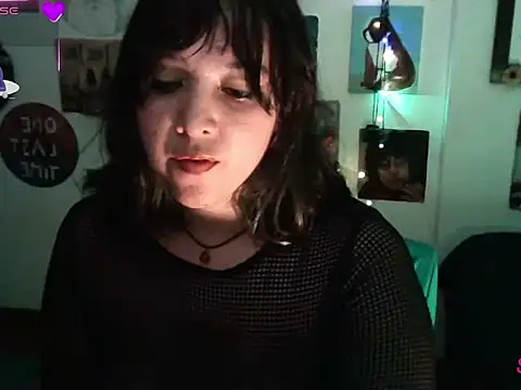 soynanabela28 online show from 03-13-25, 12:16