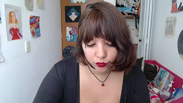 soynanabela28 online show from 11-12-25, 07:24