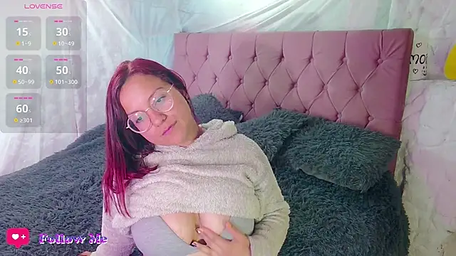 Snapshot of emma_luna1986 chatting on 12-22-24, 11:20 emma luna1986 online show from 12-22-24, 11:20