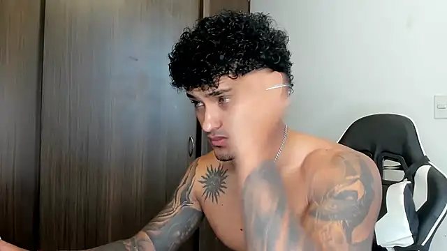 Alessandro Vanni online show from 02-02-25, 07:46