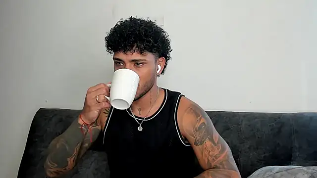 Alessandro Vanni online show from 02-09-25, 01:14