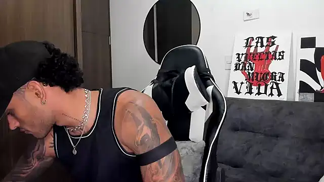 Alessandro Vanni online show from 10-08-25, 01:36