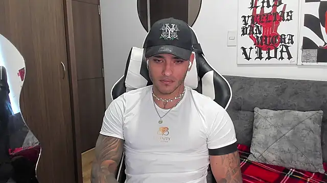 Alessandro Vanni online show from 01-14-26, 01:28