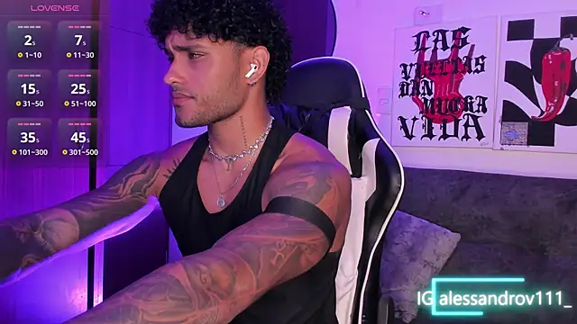Snapshot of Alessandro_Vanni chatting on 04-09-26, 01:16 Alessandro Vanni online show from 04-09-26, 01:16