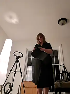 Canadian BBW online show from 12-21-25, 02:35