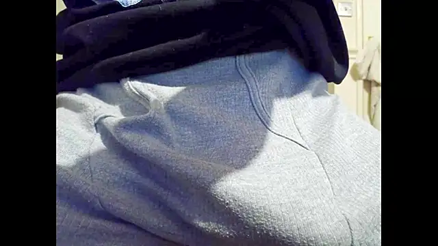 hairyuncut00 online show from 12-04-25, 05:21