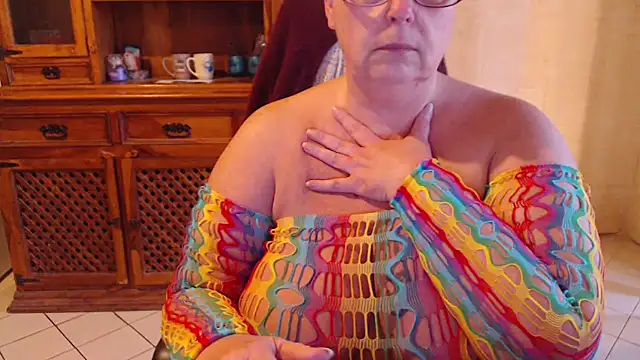 MISS LINDAH online show from 04-04-26, 05:27