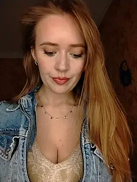 PrettieKate online show from 04-10-26, 05:17