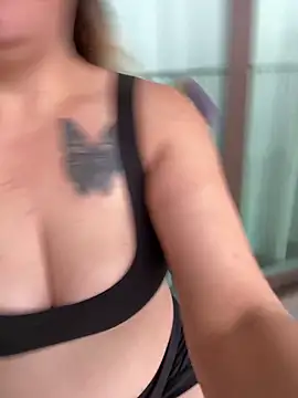 Blueskiiis3 online show from 12-21-25, 03:19