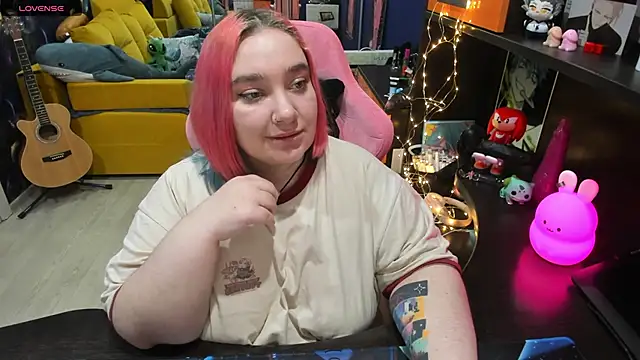 Softie Sofy online show from 02-12-25, 09:10