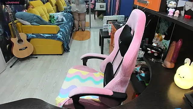 Softie Sofy online show from 03-05-25, 02:36