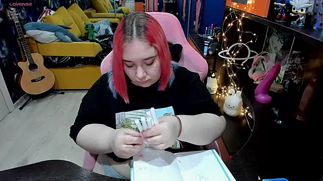 Softie Sofy online show from 03-20-25, 09:15