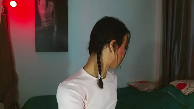 Kenisha Sweet online show from 11-13-25, 10:52