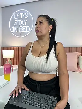 natural bigboobs online show from 02-12-25, 07:35