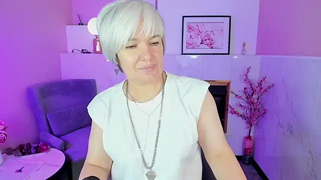 CarmenSoft online show from 09-17-25, 08:54